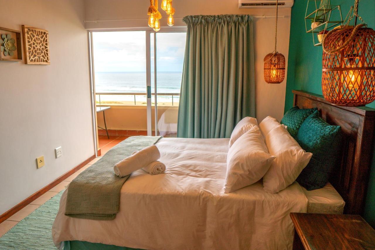 L'Escalier Cabanas 404 Amanzimtoti Bagian luar foto